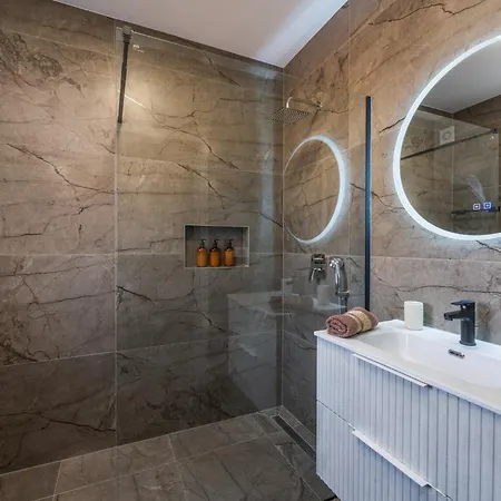 Luxury Klaudia With Private Pool Near Pula Villa Vodnjan