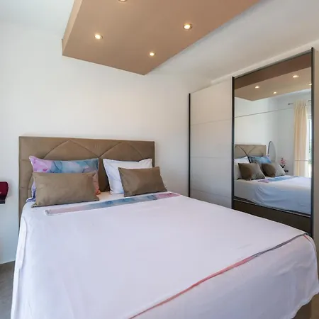Luxury Klaudia With Private Pool Near Pula Villa *