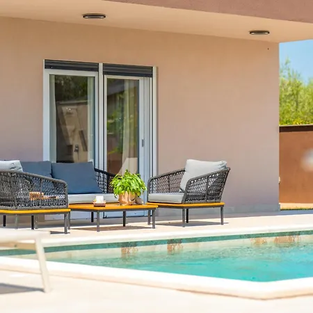 Luxury Klaudia With Private Pool Near Pula * Vodnjan