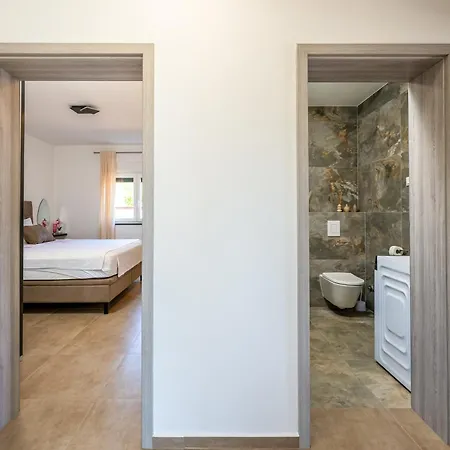 Luxury Klaudia With Private Pool Near Pula Vila