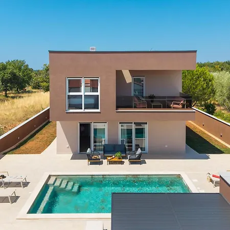 Luxury Klaudia With Private Pool Near Pula *